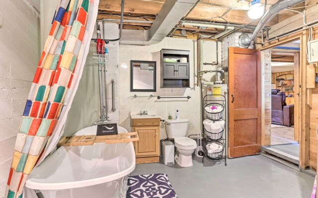 Dog-friendly SD Retreat ~ 4 Mi to Deadwood!