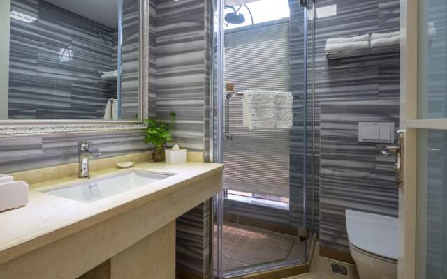 Floral Hotel Huzhou Lize Yard