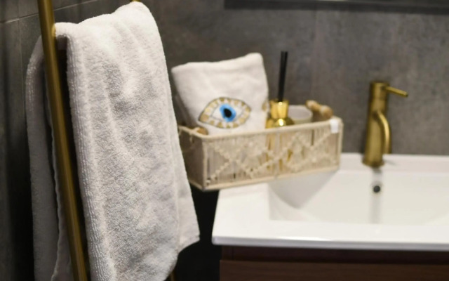 סוויטת רויאל שירה