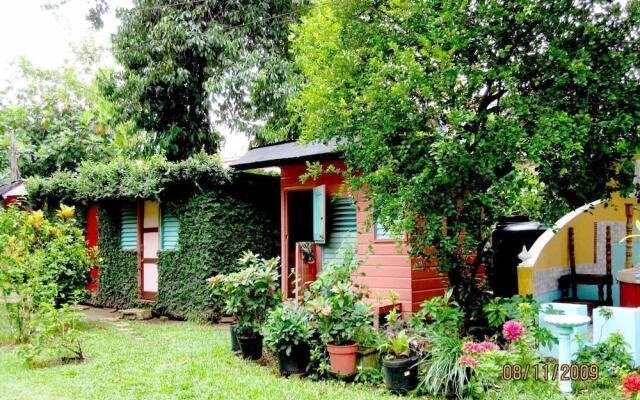 Secret Cabins At Firefly Beach