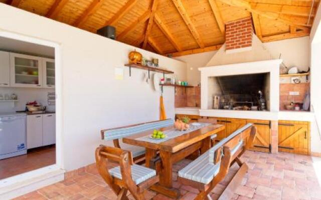 Villa Thousand Roses