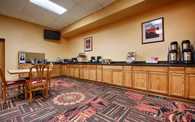 Best Western Red Hills