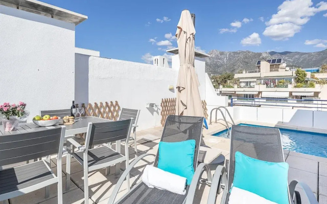 Marbella Pool House Ph24 on sea Shore