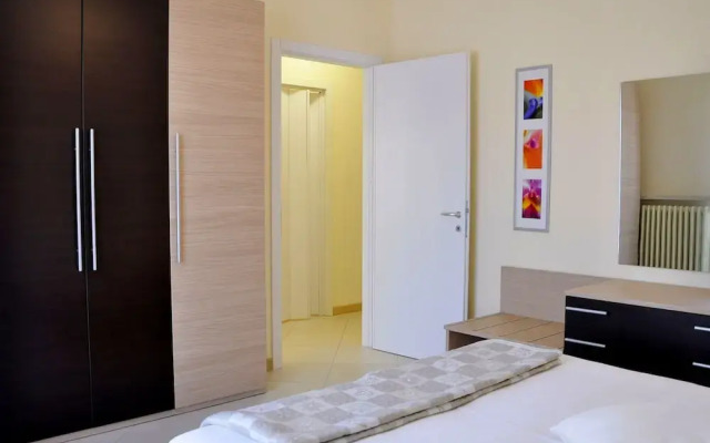 Vacation Home With Shared Pool in Lazise