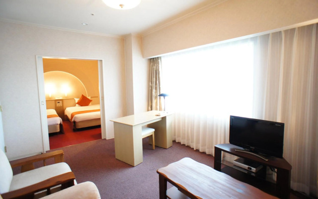 Hiyori Hotel Osaka Suminoekoen Station