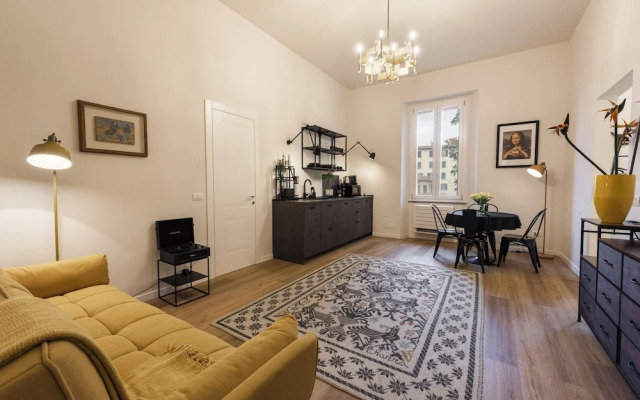 Salutati Apartments by MMega