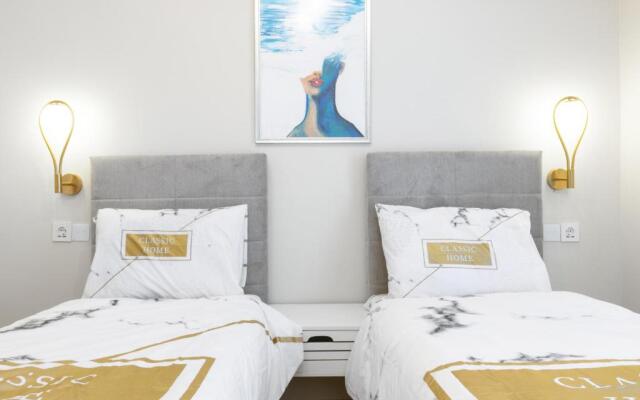 NEW #4 DESIGN LUXURY apt