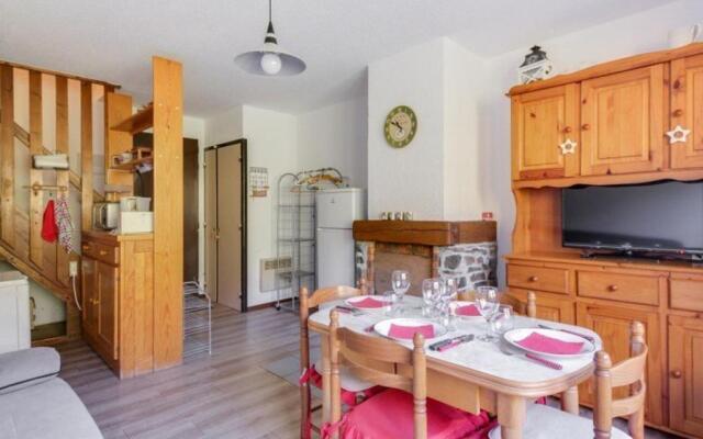 Appartement Esquièze-Sère, 3 pièces, 6 personnes - FR-1-402-70