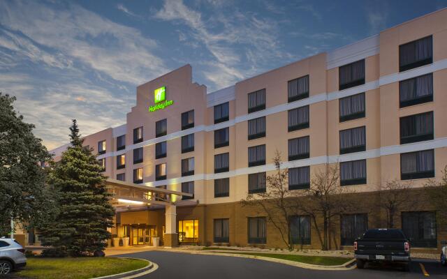 Holiday Inn & Suites Bolingbrook, an IHG Hotel