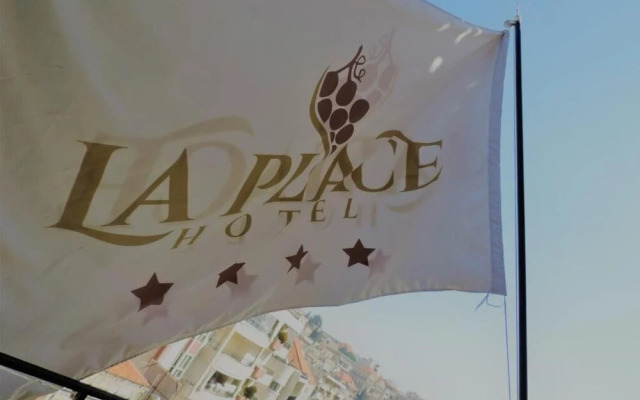 La PLace Hotel