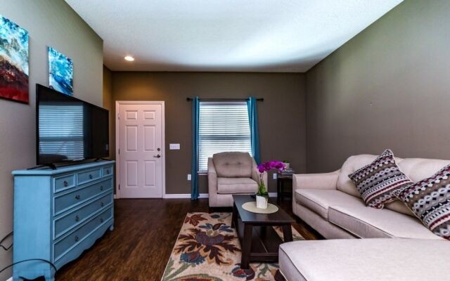 Amazing Townhome! - Lucaya Village - 9006SD