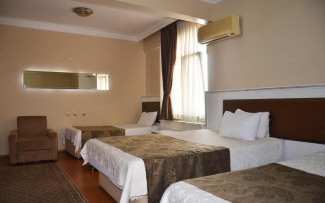 Ozgur Hotel