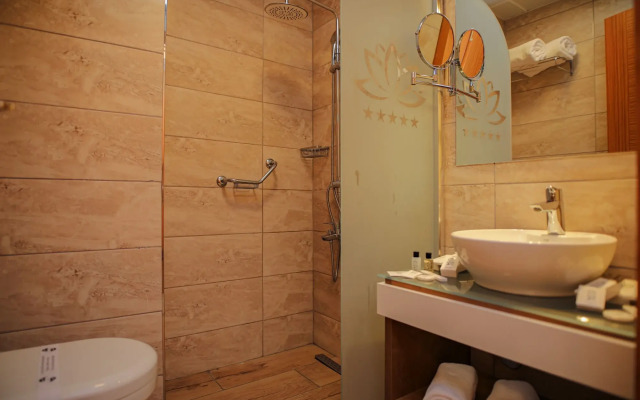 Emin Koçak Thermal & Spa - Convention Center