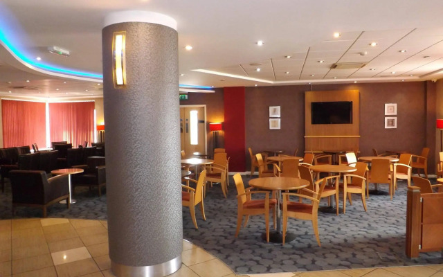 Holiday Inn Express Swindon City Centre by IHG