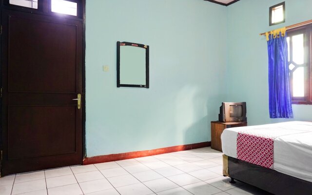 OYO 92997 Villa Hj Karnadi