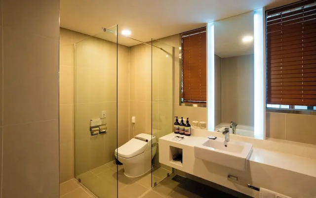 Incheon Airport Global Hotel & Suites