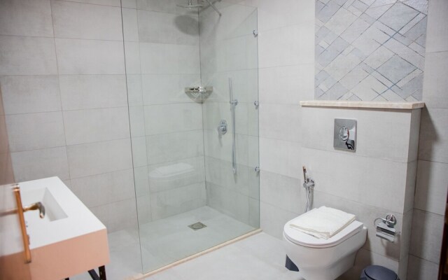 Al-Istiklal Suites