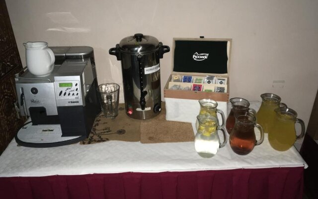 Hotel Lony