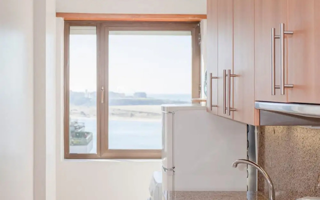 Liiiving in Porto Sea River View Apartment