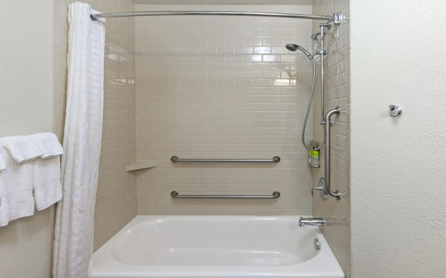 Candlewood Suites Houston North I45 by IHG