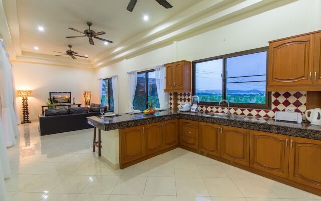 Seaview Tropical 3BR Pool Villa