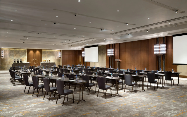 Kerry Hotel Hong Kong by Shangri-la