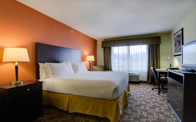 Holiday Inn Express Hotel & Stes Kansas City Sports Complex, an IHG Hotel