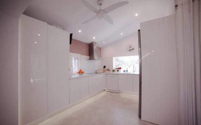 Ca'N Marc (Charming House Center Island)