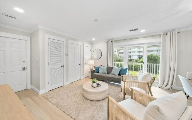 Beachside Villas 811