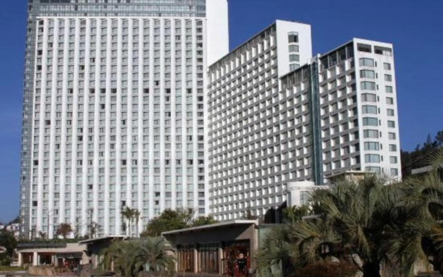 Qinglang Holiday Hotel Fuxian Lake