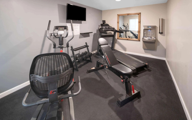 Days Inn by Wyndham Galt/Elk Grove South