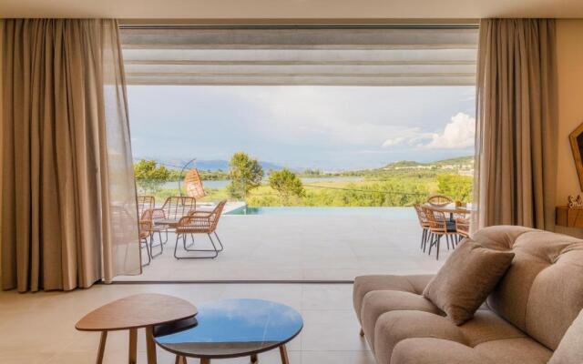 Villa Waterlily by MediterraneanVillas