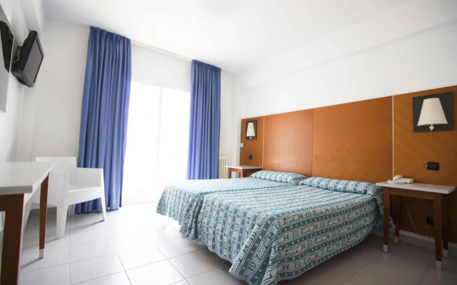 Port Fiesta Park Hotel