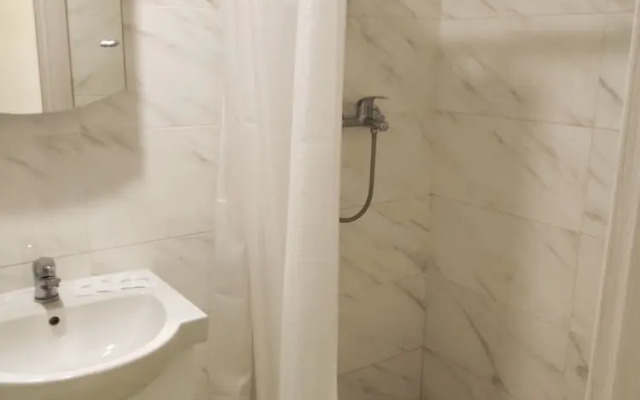 Smart House Hotel