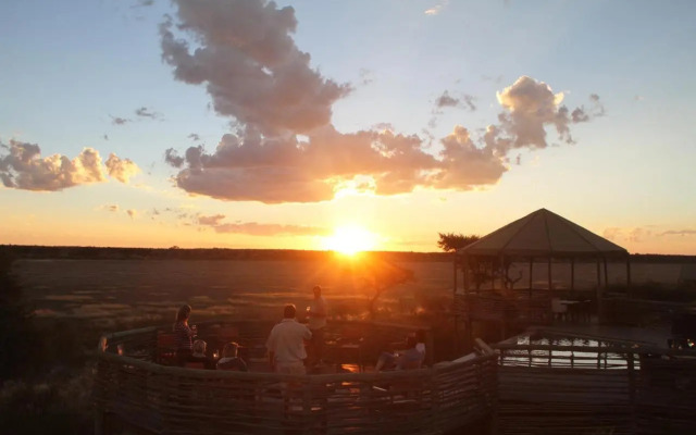 Intu Africa-Camelthorn Kalahari Lodge
