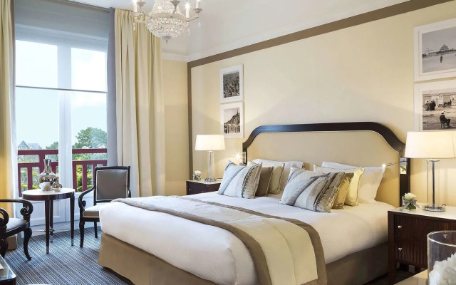 Hôtel Barrière l'Hermitage