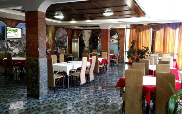 RAMIS Hotel & Outdoor Sports Center