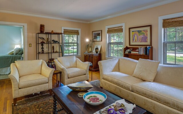 Spacious Durham Apartment Near Downtown