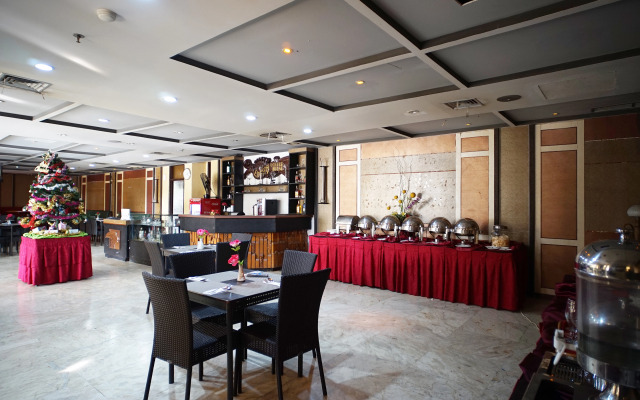 Benakutai Hotel and Apartemen