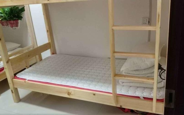 Zheng Zhou Si Hang Hostel – Guest Rooms – Zhengzhou