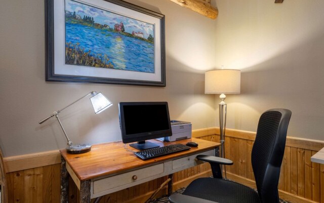 AmericInn Two Harbors