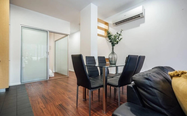 Tropicana on Bent - WiFi - Nespresso Heart of East End