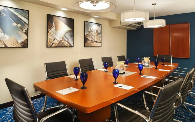 DoubleTree by Hilton Roseville Minneapolis