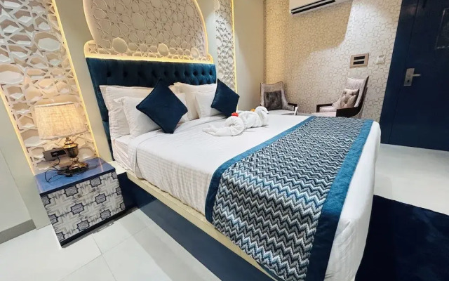 Hotel Meena Aurum Inn