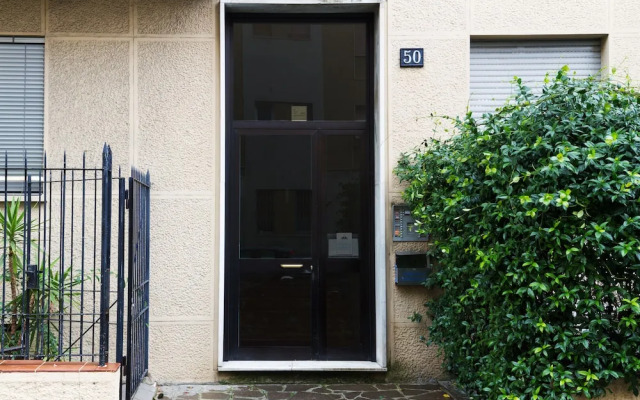 JOIVY Smart 1-Bed W/ Modern Amenities