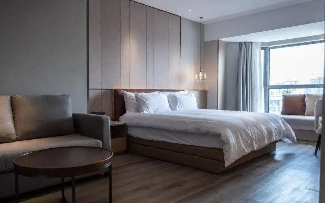 Holiday Inn Shanghai Huaxia by IHG