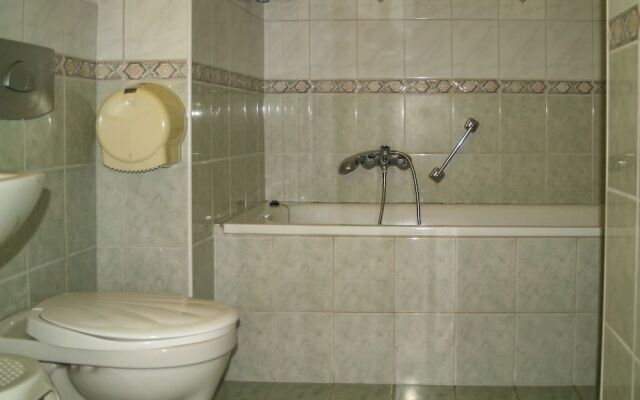 Világos Hotel Balatonvilágos