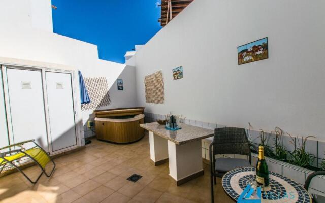 Villa Vistamar - LH165 By Villas Now Ltd