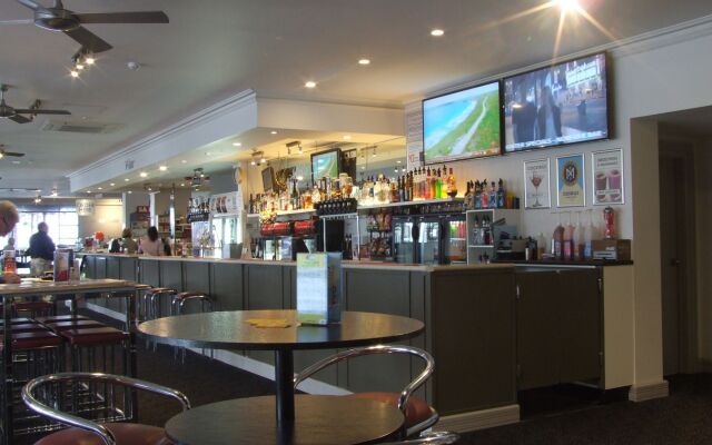 Nightcap at Hotel Victor