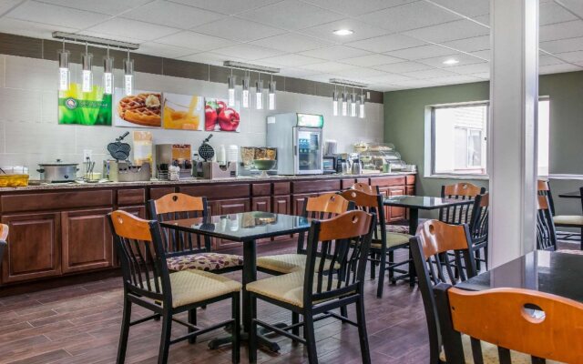 Quality Inn Scottsburg